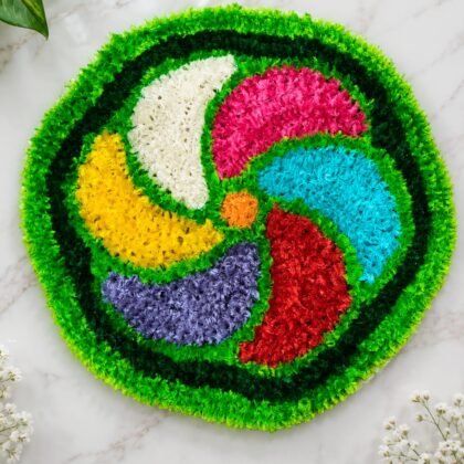 Woolen mat rangoli in circle 11 X 11 Inch